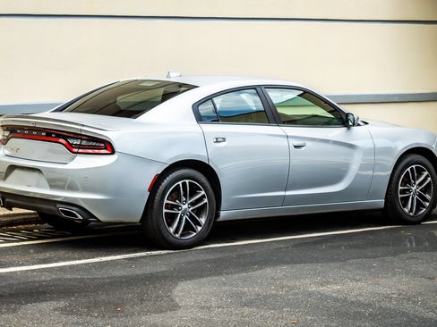 Used 2019 Dodge Charger SXT AWD/4WD image 8