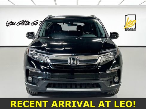 Used 2021 Honda Pilot Touring image 2