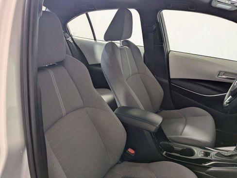 Used 2022 Toyota Corolla SE FWD image 29