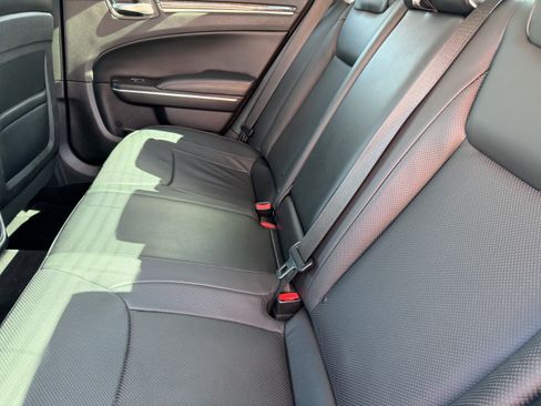 Used 2015 Chrysler 300 C image 16