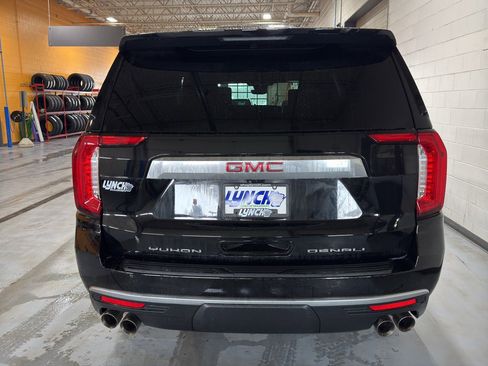 Used 2024 GMC Yukon XL Denali w/ Advanced Technology Package image 7
