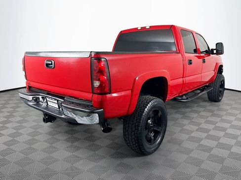 Used 2004 Chevrolet Silverado 2500 LS w/ Skid Plate Package AWD/4WD image 7