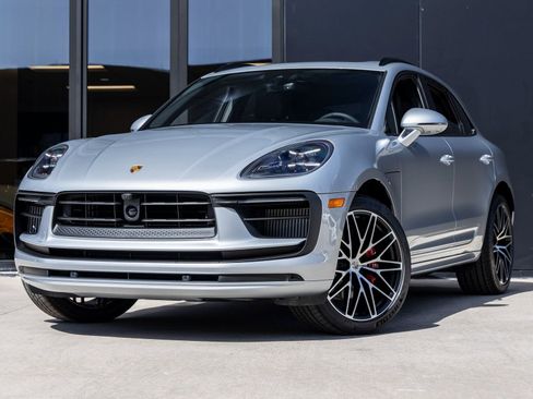 Certified 2025 Porsche Macan S image 1