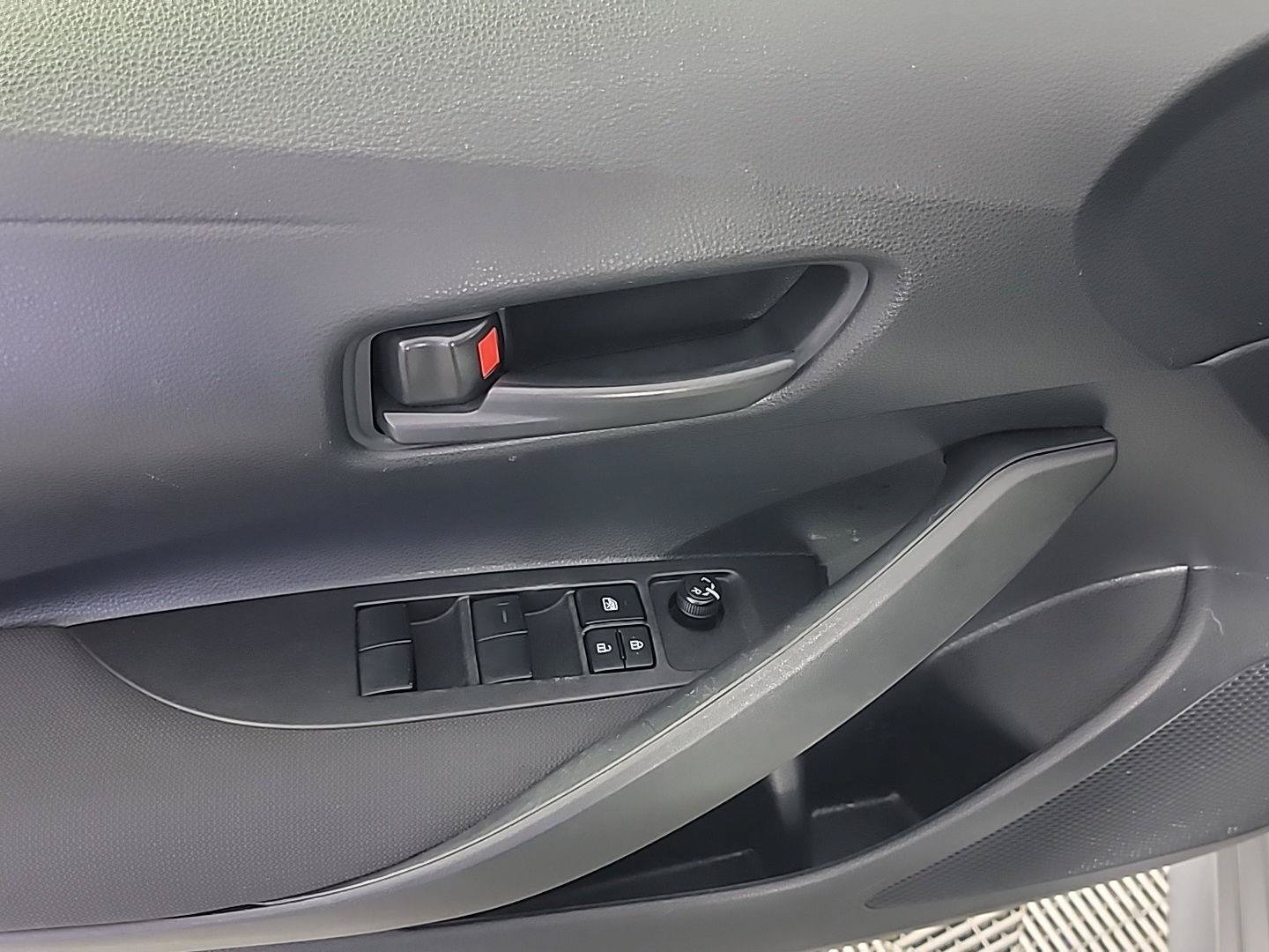 Used 2023 Toyota Corolla LE FWD image 35