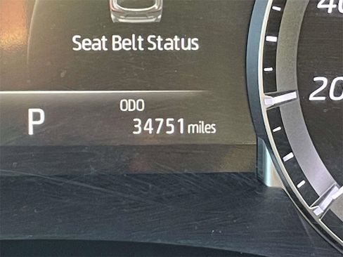 Used 2022 Toyota Highlander XLE image 27