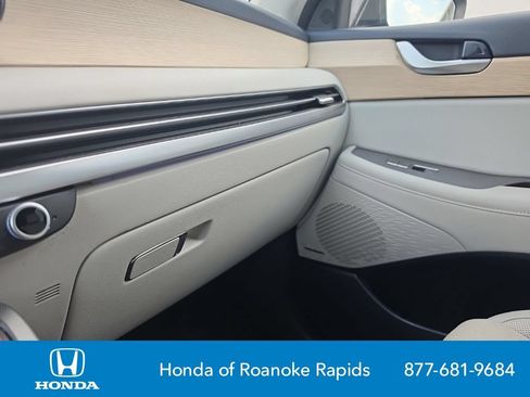 Used 2024 Hyundai Palisade Limited AWD/4WD image 19