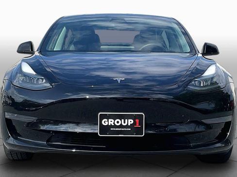 Used 2022 Tesla Model 3 Standard Range RWD image 3