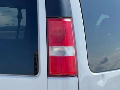 Used 2017 Chevrolet Express 3500 LT w/ LT Preferred Equipment Group image 35