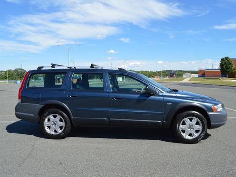 Used 2005 Volvo XC70 AWD/4WD image 58