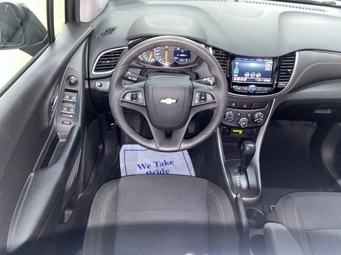 Used 2022 Chevrolet Trax LS w/ Tint and Cruise Package AWD/4WD image 26