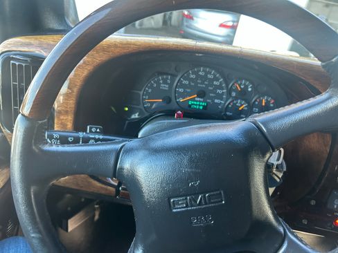 Used 2007 GMC TopKick C4500 2WD Crew Cab image 27