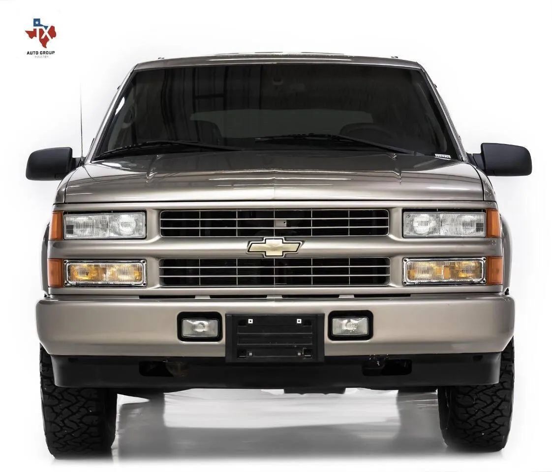 Used 2000 Chevrolet Tahoe Z71 w/ Comfort & Security Pkg AWD/4WD image 9