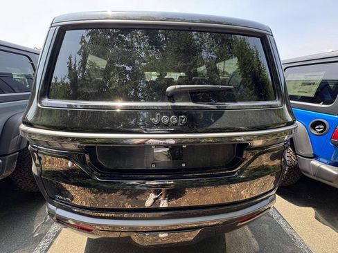 New 2026 Jeep Grand Wagoneer Limited w/ Premium Group II AWD/4WD image 10