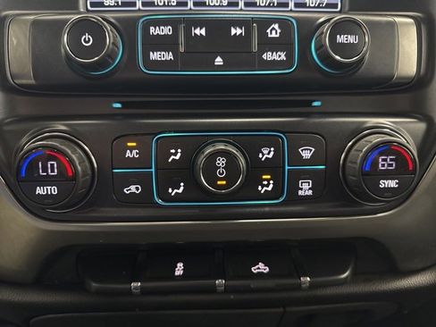 Used 2018 Chevrolet Silverado 1500 LT w/ All Star Edition image 18