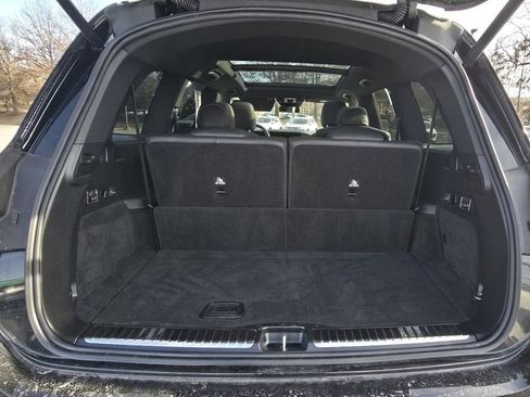 Used 2025 Mercedes-Benz GLS 450 4MATIC image 18