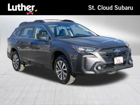 Used 2025 Subaru Outback image 1
