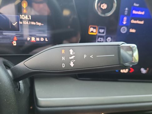 Used 2024 Chevrolet Traverse LT image 15