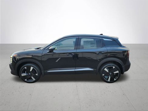 New 2025 Nissan Kicks SR w/ Interior Electronics Package AWD/4WD image 11