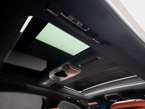 Used 2023 Mercedes-Benz S 580 4MATIC Sedan w/ 3D Technology Package image 71