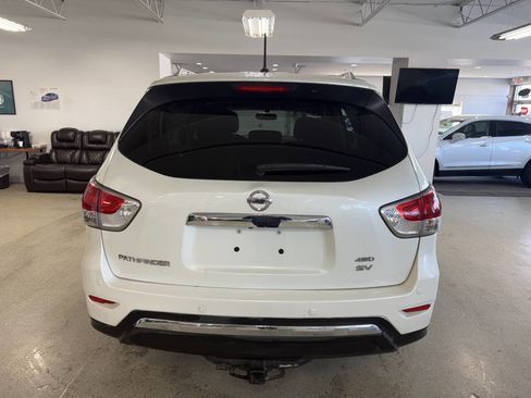 Used 2015 Nissan Pathfinder SL image 9