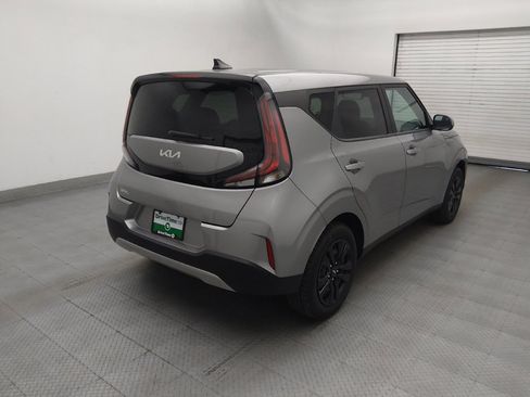 Used 2023 Kia Soul LX FWD image 9