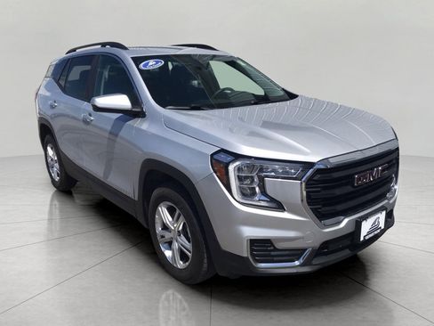 Used 2022 GMC Terrain SLE w/ Driver Convenience Package AWD/4WD image 1