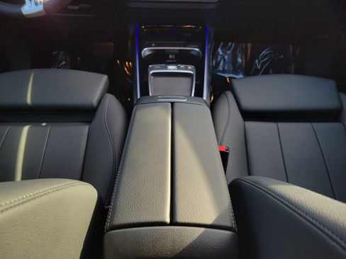 Certified 2025 Mercedes-Benz GLA 250 image 16