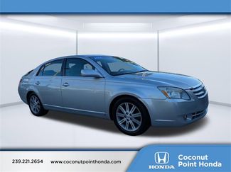 Used 2005 Toyota Avalon Limited video 1