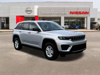 Used 2023 Jeep Grand Cherokee Laredo