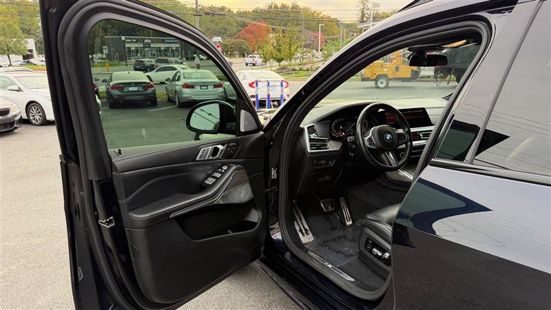 Used 2019 BMW X7 xDrive50i w/ Dynamic Handling Package AWD/4WD image 20