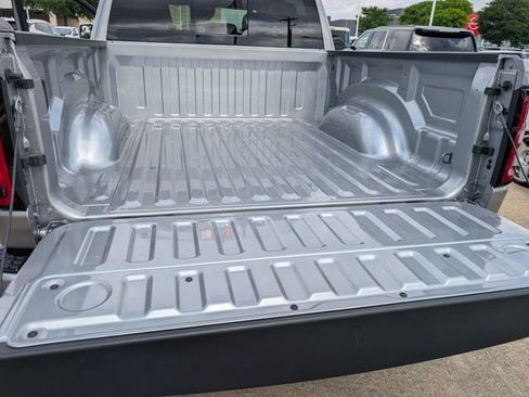 Used 2025 RAM 1500 Lone Star image 25