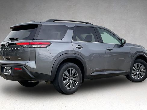 Used 2025 Nissan Pathfinder SV AWD/4WD image 21