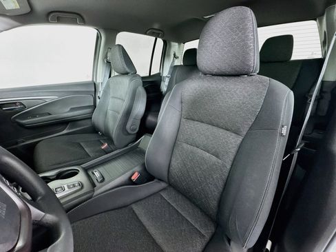 Certified 2023 Honda Ridgeline Sport image 19