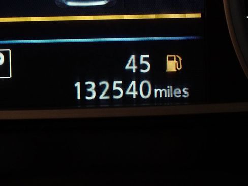 Used 2019 Nissan Sentra SV image 6