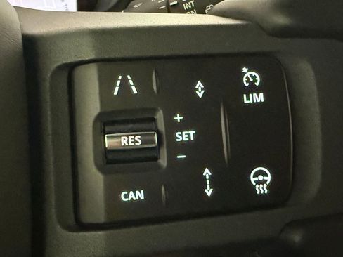 Used 2024 Land Rover Defender 130 X image 37