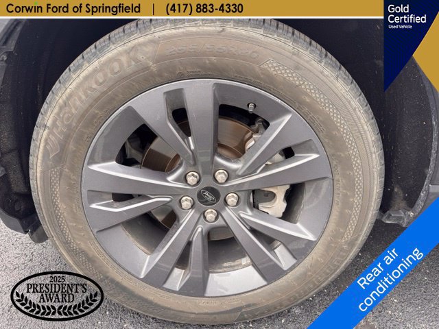 Used 2024 Ford Explorer XLT w/ Equipment Group 202A AWD/4WD image 12