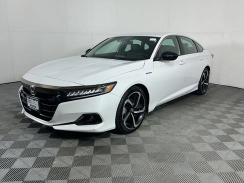 Used 2022 Honda Accord Sport image 4