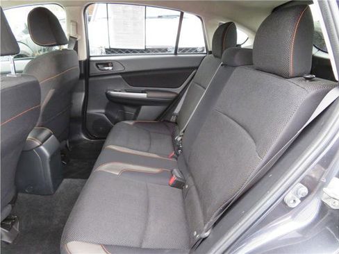 Used 2016 Subaru Crosstrek 2.0i Premium image 5