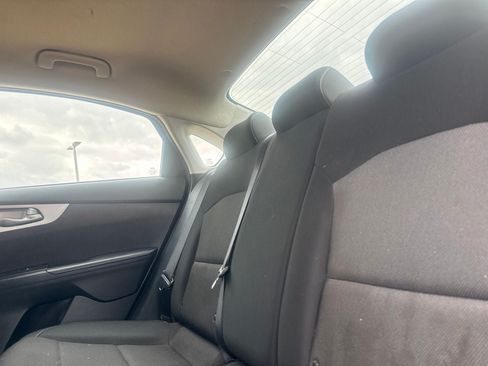 Used 2023 Kia Forte LXS FWD image 31