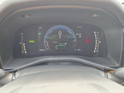 Used 2025 Toyota Camry LE FWD image 13
