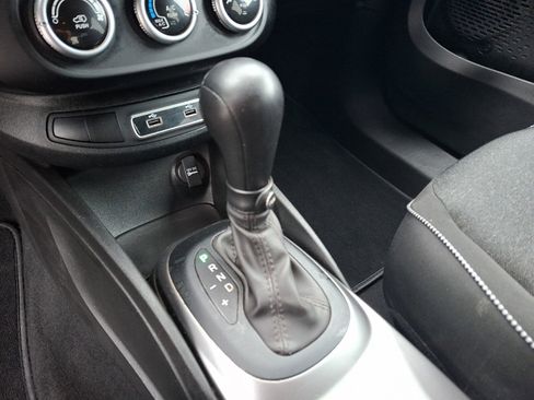 Used 2020 FIAT 500X Pop image 14