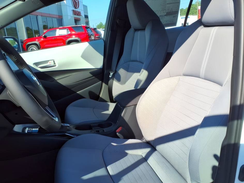New 2026 Toyota Corolla SE FWD image 7