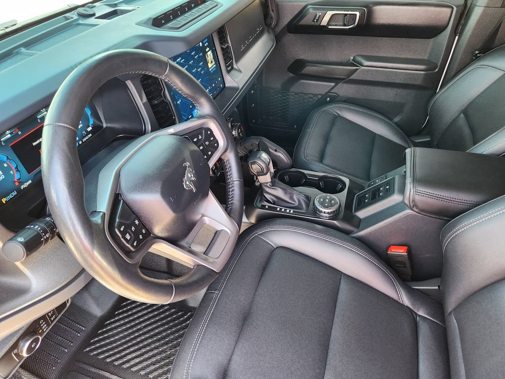 Used 2025 Ford Bronco Badlands AWD/4WD image 7