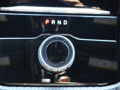 New 2025 Jeep Grand Cherokee L Laredo image 17