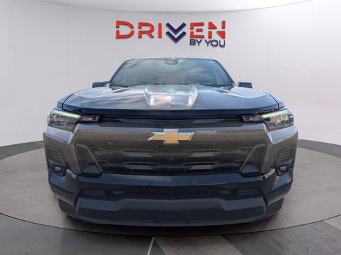 Used 2024 Chevrolet Colorado LT w/ LT Convenience Package III RWD image 8