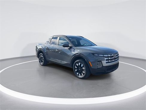 Certified 2025 Hyundai Santa Cruz SEL image 2