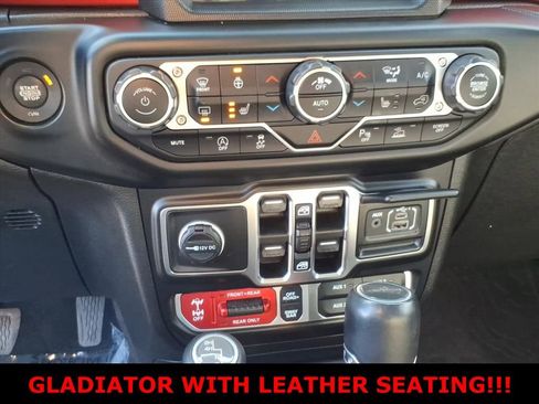 Used 2021 Jeep Gladiator Rubicon AWD/4WD image 18