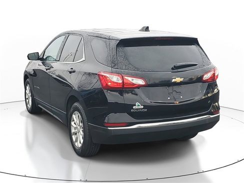 Used 2018 Chevrolet Equinox LT image 3