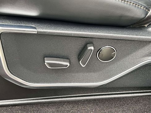 Certified 2022 Ford F150 Raptor w/ Equipment Group 801A High image 20