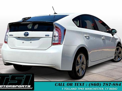 Used 2013 Toyota Prius Three image 2